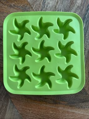IKEA Lime Green Silicone Starfish Mold Tray